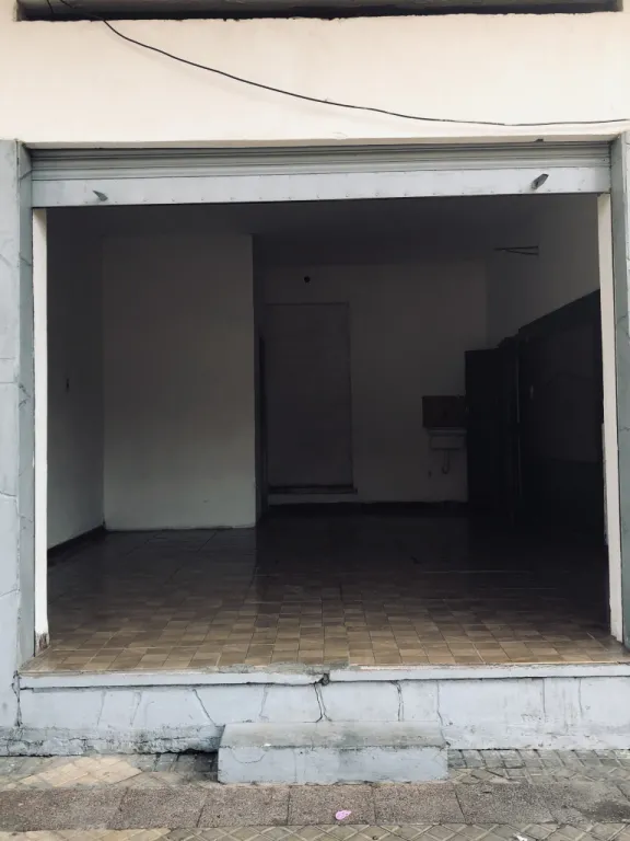 Salón con baño cerca del mercado 4 — foto 3