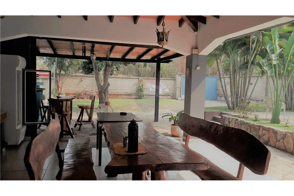 CASA CON PISCINA, y TERRENO DE CALLE A CALLE 130,000 USD — foto 2