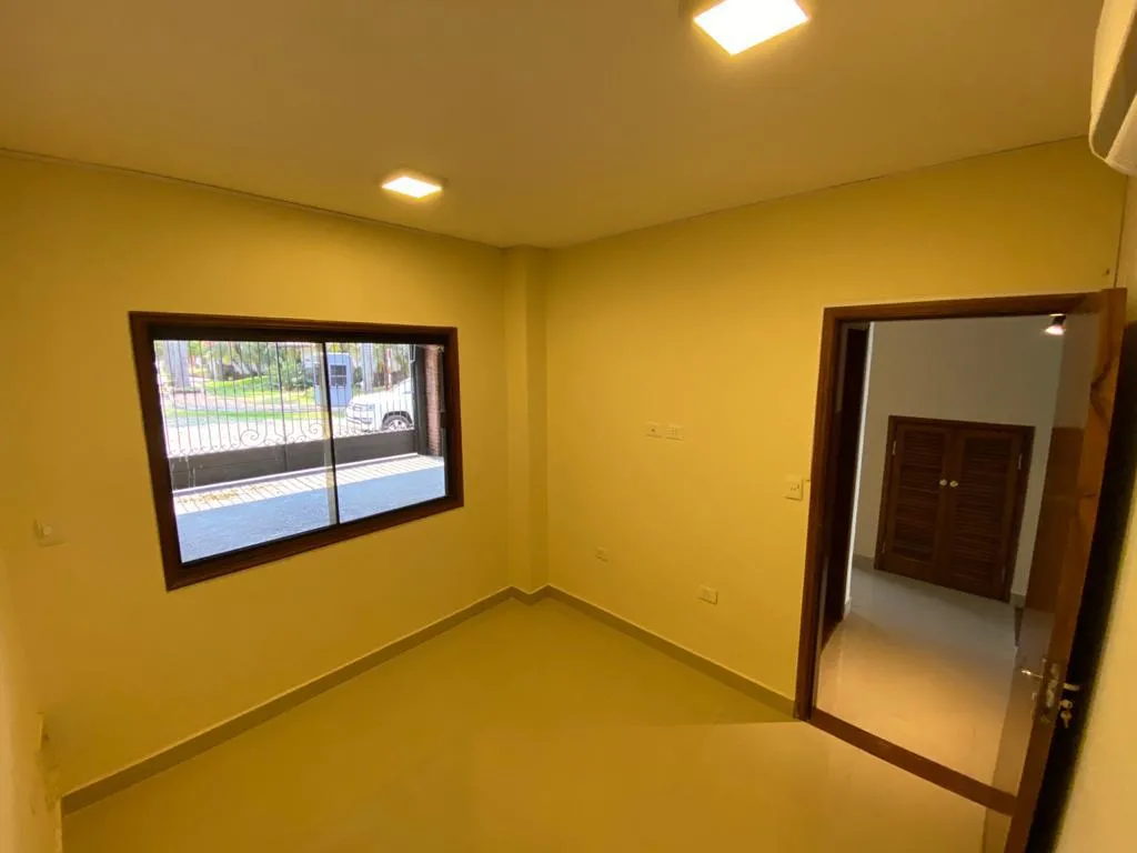 VENDO HERMOSA CASA DE LUJO EN CARMELITAS. — foto 2