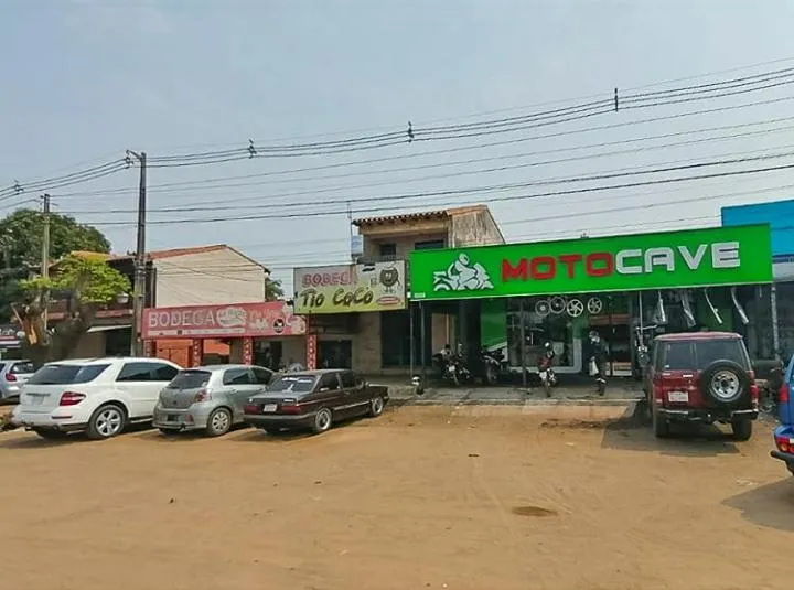 Local Comercial con Departamento- Limpio — foto 3