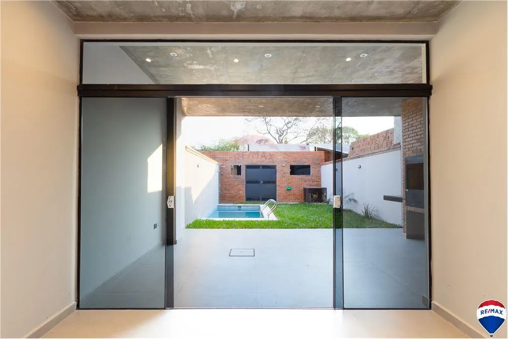 VENDO DUPLEX MODERNO A ESTRENAR EN MARIANO ROQUE ALONSO - BARRIO LA CONCORDIA — foto 3