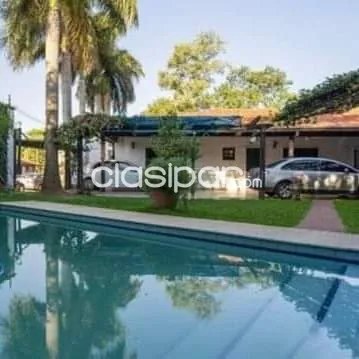 Bº HERRERA: ELEGANTE RESIDENCIA EN VENTA, 3 SUITES, JARDÍN, PISCINA – 350.000 USD. — foto 3