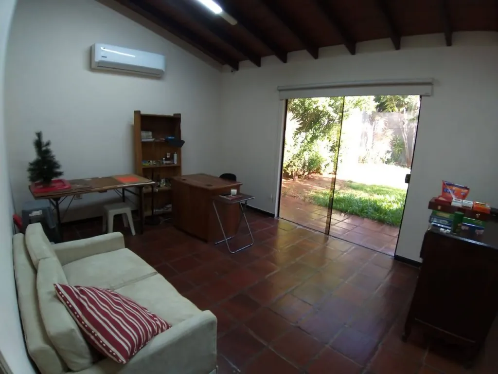 VENTA DE RESIDENCIA EN BARRIO MBURUCUYA — foto 2