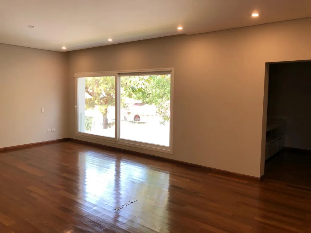 Vendo Hermosa Rescidencia en Mburucuya — foto 2