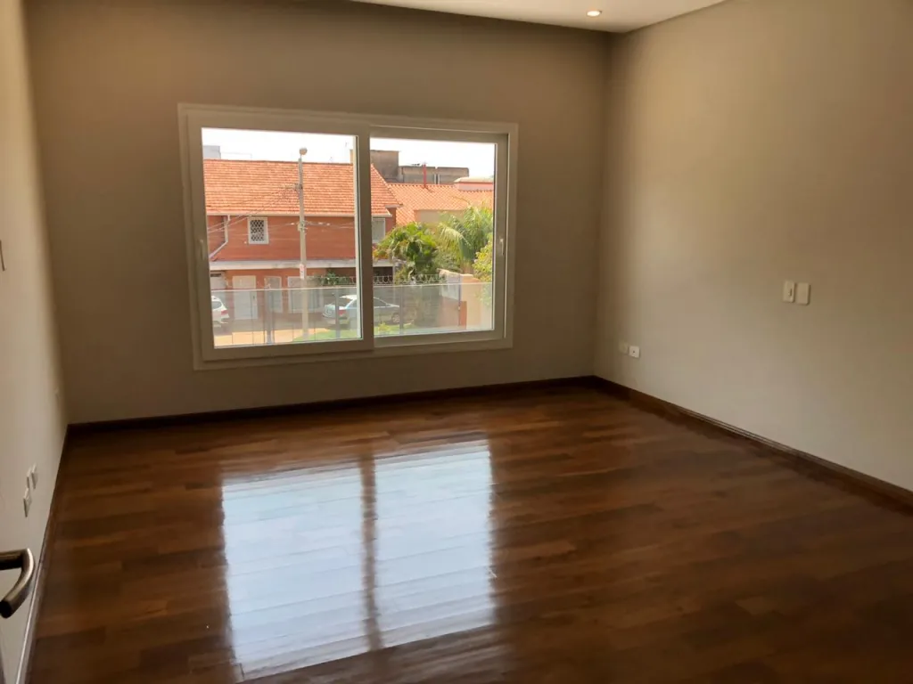 Vendo Hermosa Rescidencia en Mburucuya — foto 3