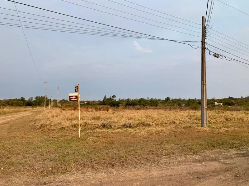 ¡En VENTA! Lote en Esquina de 2.349 m2 en Surubi´i. (ID815) — foto 3