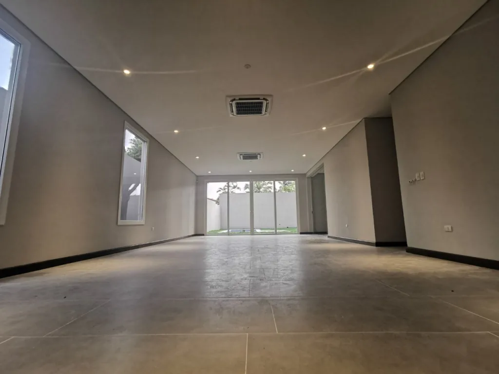 VENDO RESIDENCIA A ESTRENAR. BARRIO MBURUCUYA. Cod AR — foto 2
