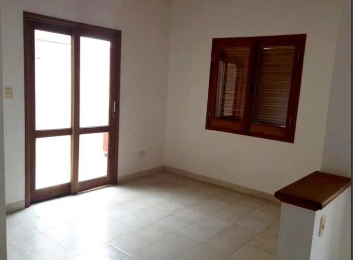 CARMELITAS EL MANGAL: ELEGANTE DÚPLEX, 3 DORMITORIOS, AMBIENTES CLIMATIZADOS, JARDÍN. — foto 3