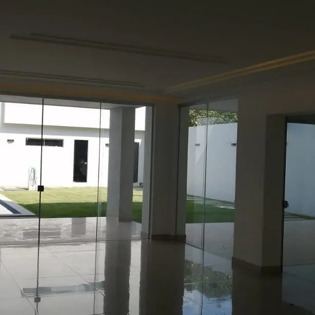 Bº MCAL. ESTIGARRIBIA: FINÍSIMA RESIDENCIA MINIMALISTA A ESTRENAR, 4 SUITES, 660M2. — foto 3