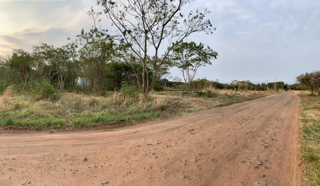 SURUBI-Í EN OFERTA!: 2.100M2 – IDEAL P RESIDENCIAS – 159.500 USD. — foto 2