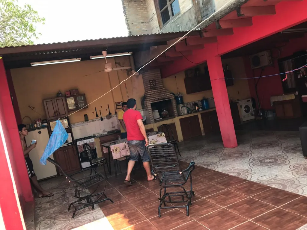 CASA EN FERNANDO DE LA MORA — foto 2