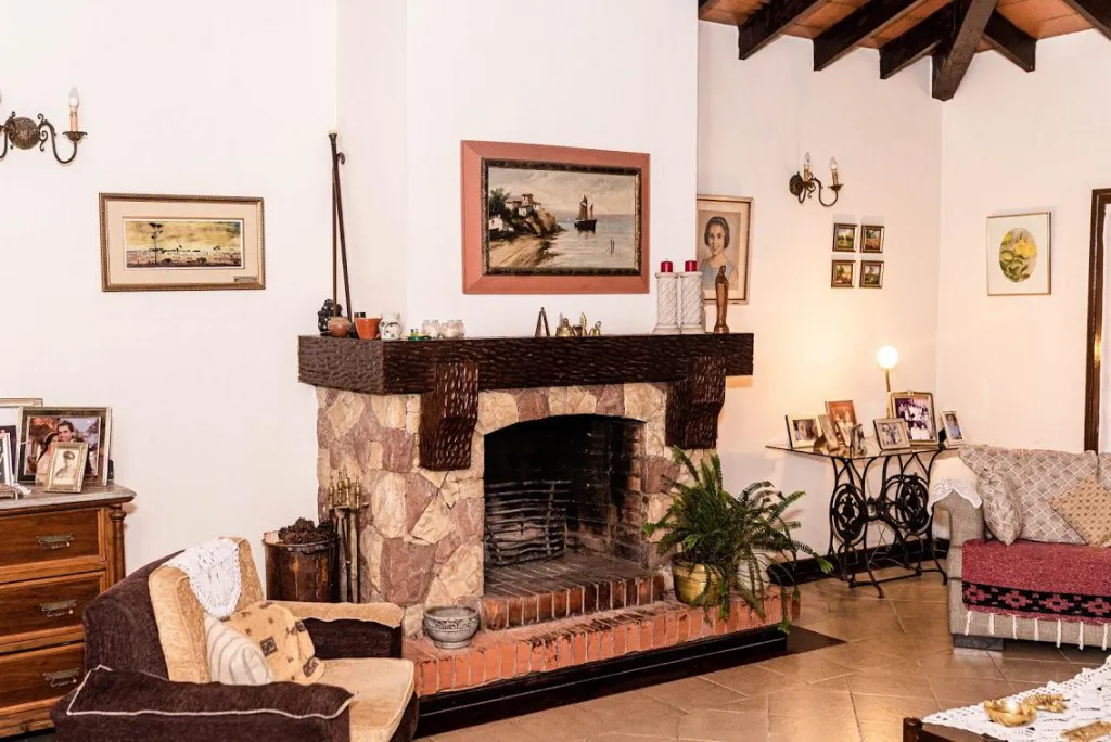 VENDO AMPLIA RESIDENCIA ZONA AVDA PERU — foto 2