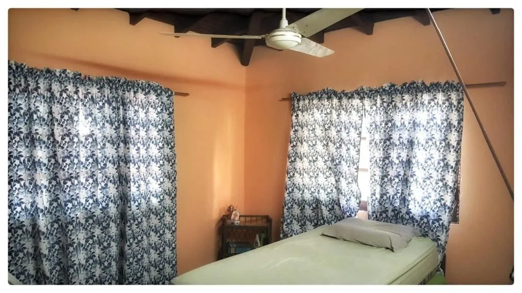 Vendo casa en Asunción - av. Médicos del Chaco — foto 2