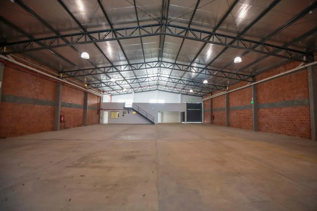 Deposito de 600 m2 a estrenar — foto 3