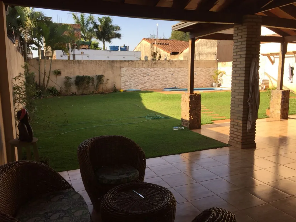 VENDO HERMOSA CASA CON PISCINA EN BARRIO SAN JOSÉ!! — foto 3