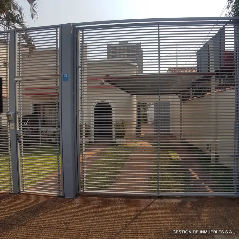 VENDO CASA CENTRICA – BARRIO GRAL DIAZ — foto 3