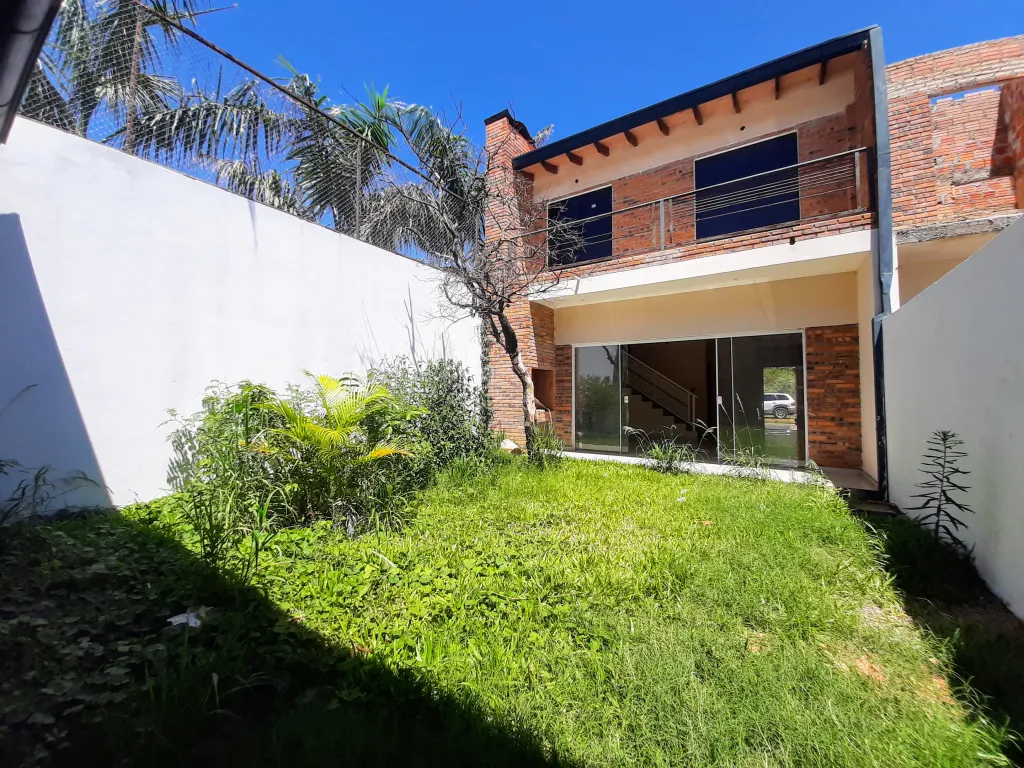 HERMOSO DUPLEX DE 3 HAB. CON PATIO A ESTRENAR — foto 2