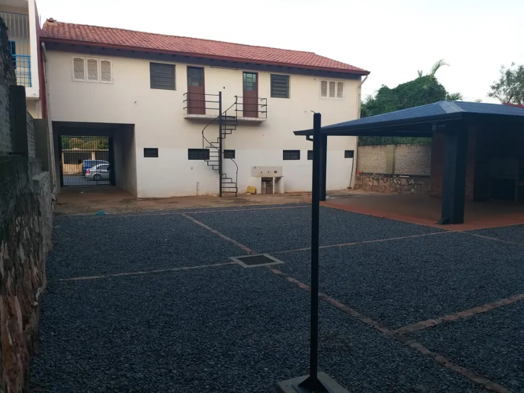 VENDO SALONES COMERCIALES DEPARTAMENTOS SOBRE ACCESO SUR — foto 2