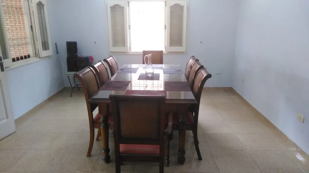 CAPIATÁ ARATIRÍ: 658 M2, LUJOSA RESIDENCIA EN OFERTA, 4 DORMIT, GRAN JARDÍN. — foto 3