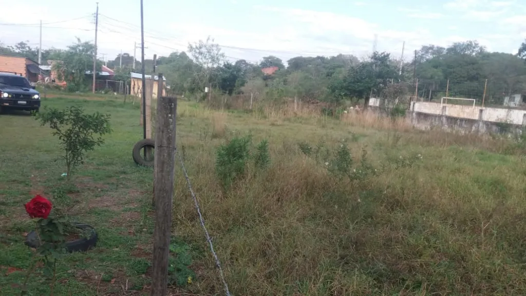 VENDO AMPLIO TERRENO EN LUQUE, ZONA MARAMBURE — foto 2