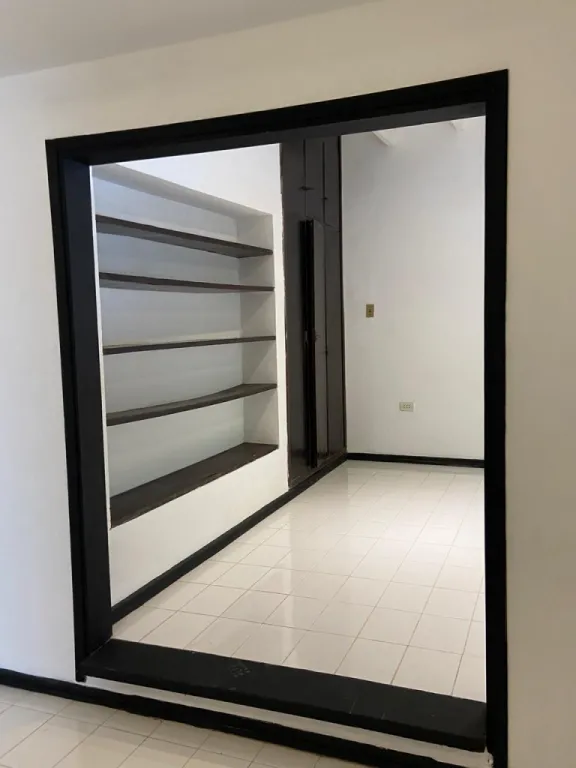 Casa en barrio carmelitas — foto 2