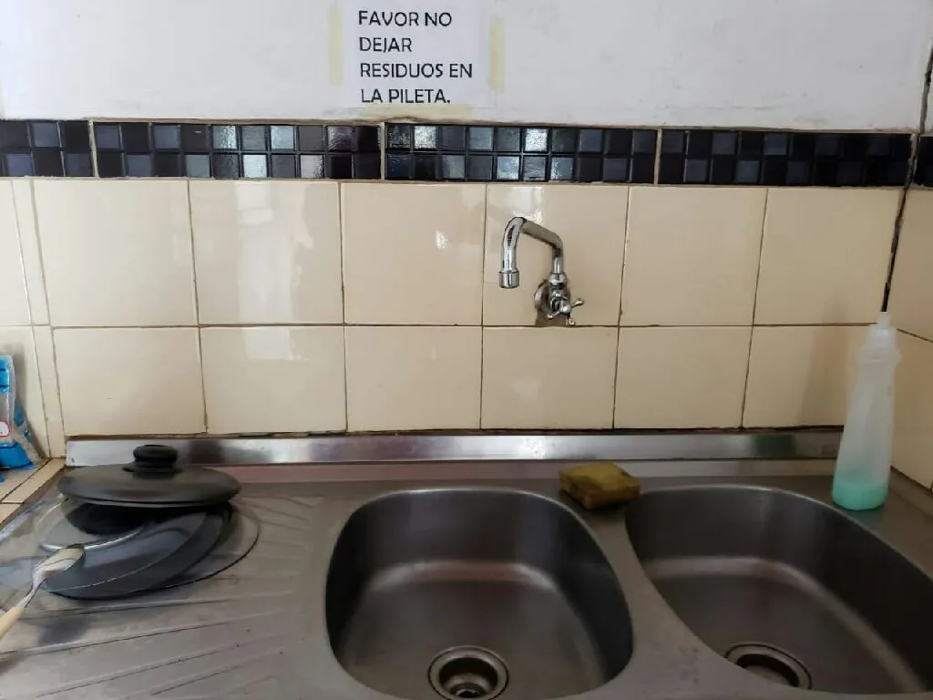 A dos cuadras de Avda. Brasilia — foto 2