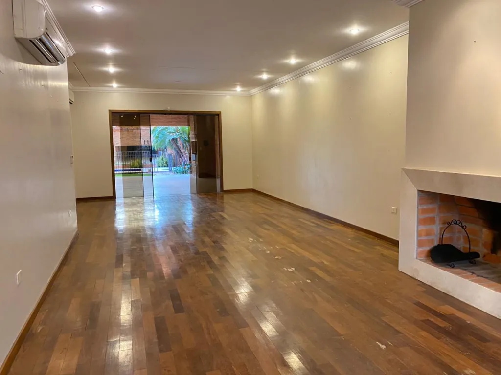 MBURUCUYÁ (CARMELITAS, CASA RICA II): ELEGANTE RESIDENCIA, 4 SUITES, UBICACIÓN IDEAL. — foto 2