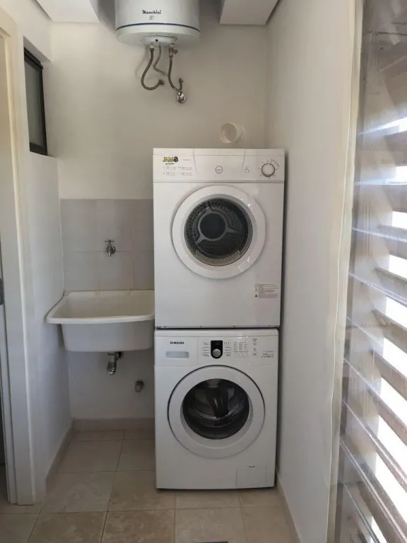 DPTO DE DOS DORM EN TORRES MIRADOR - 8.300.000 Gs. — foto 3