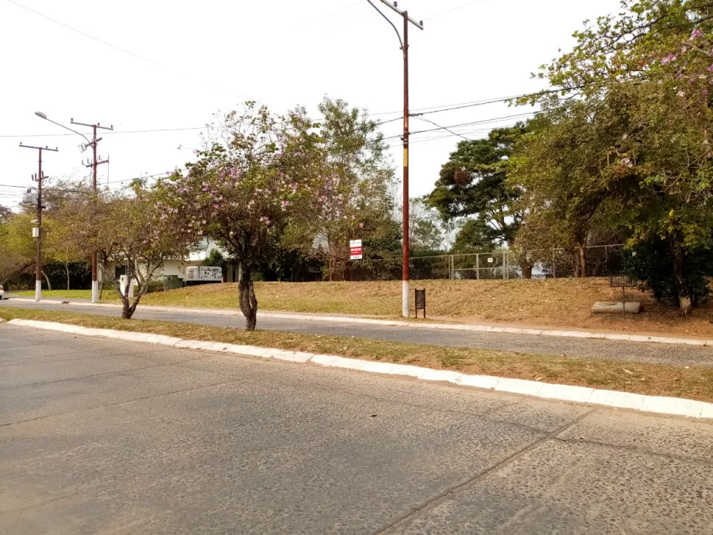 EXCLUSIVO 2610 M2!! ZONA YATCH Y GOLF CLUB — foto 3