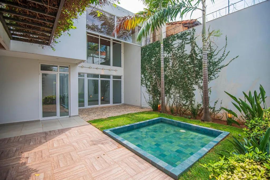 RESIDENCIA DE LUJO MINIMALISTA A ESTRENAR - BO. VILLA AURELIA — foto 3