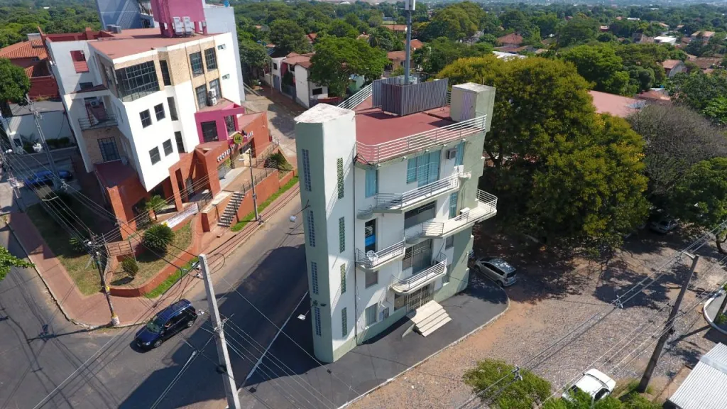 ESPECIAL PARA INVERSIONISTAS - Edificio EN VENTA CON RENTA, en esquina, sobre la Avda. Jap — foto 3