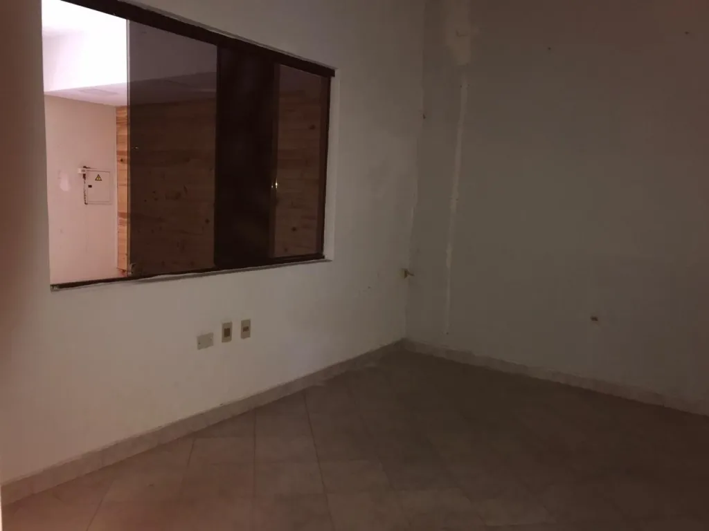 ALQUILO AMPLIA CASA SOBRE KUBITSCHEK A TRES CUADRAS DE EUSEBIO AYALA INMEJORABLE UBICACIÓN — foto 2