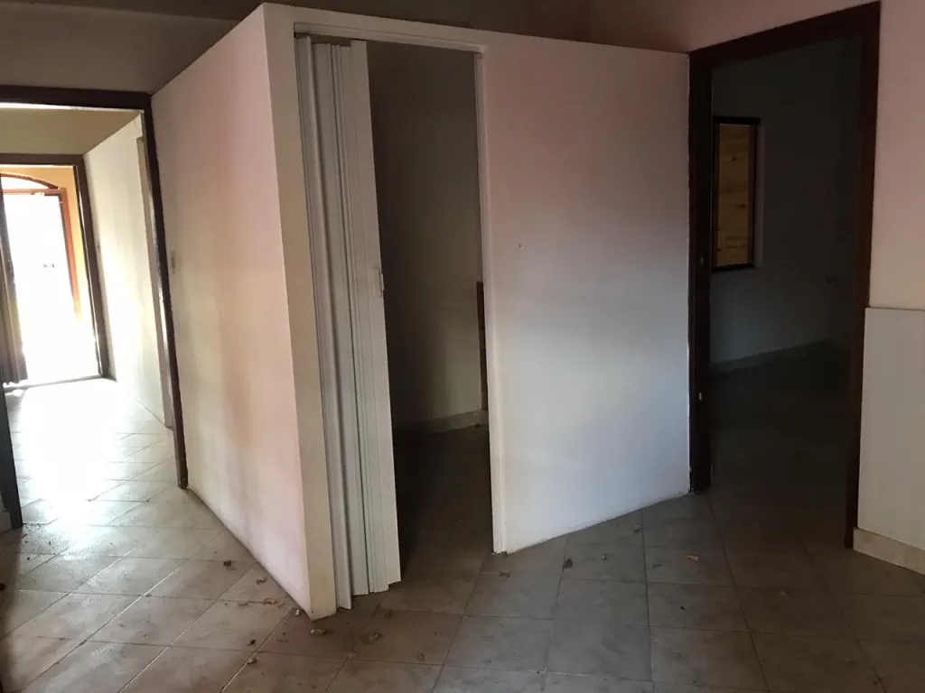 ALQUILO AMPLIA CASA SOBRE KUBITSCHEK A TRES CUADRAS DE EUSEBIO AYALA INMEJORABLE UBICACIÓN — foto 3