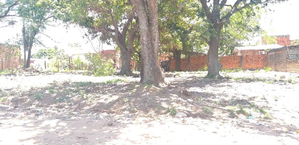 Vendo 2 terrenos juntos a 30 m — foto 3