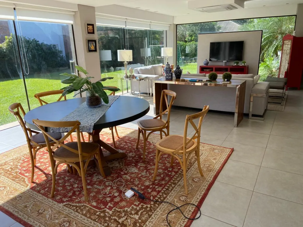 Bº MONTESOL (PROX. AEROPUERTO): 1.080M2, EN BARRIO CERRADO, ELEGANTE RESIDENCIA — foto 3