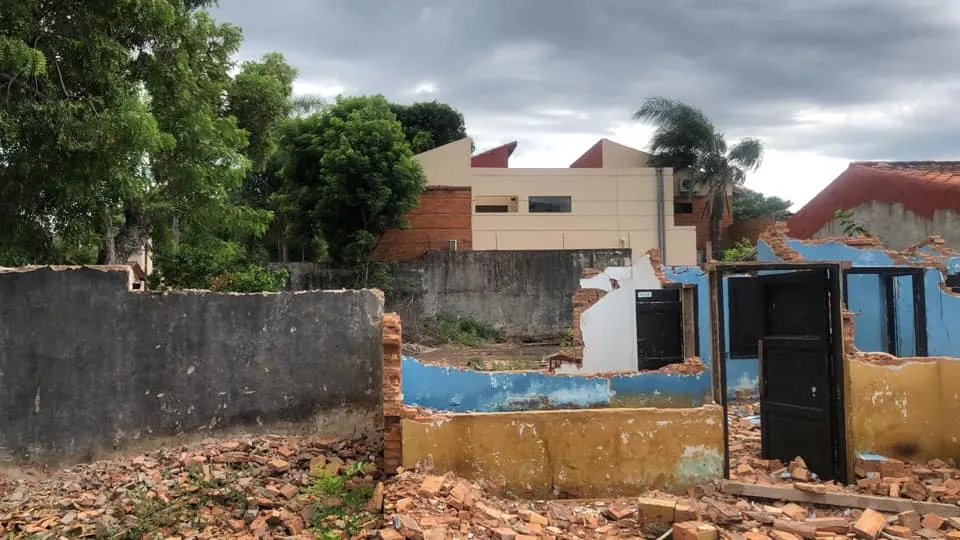 Vendo Terreno en esquina en Asunción - Herrera — foto 2