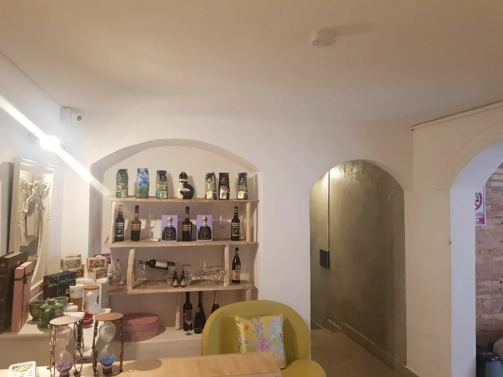 Se Alquila Casa para negocio comercial o oficina Zona Villa Morra — foto 2