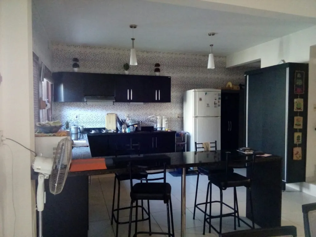VENDO DUPLEX BARRIO RESIDENCIAL VILLA ADELA DE LA CIUDAD DE LUQUE — foto 3