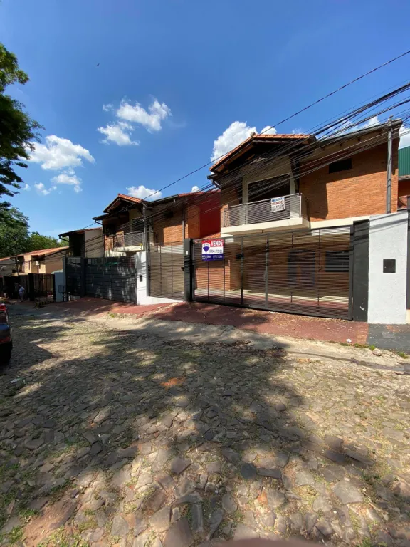 Duplex Zona Cacique Lambare- Zona Paseo Century — foto 2