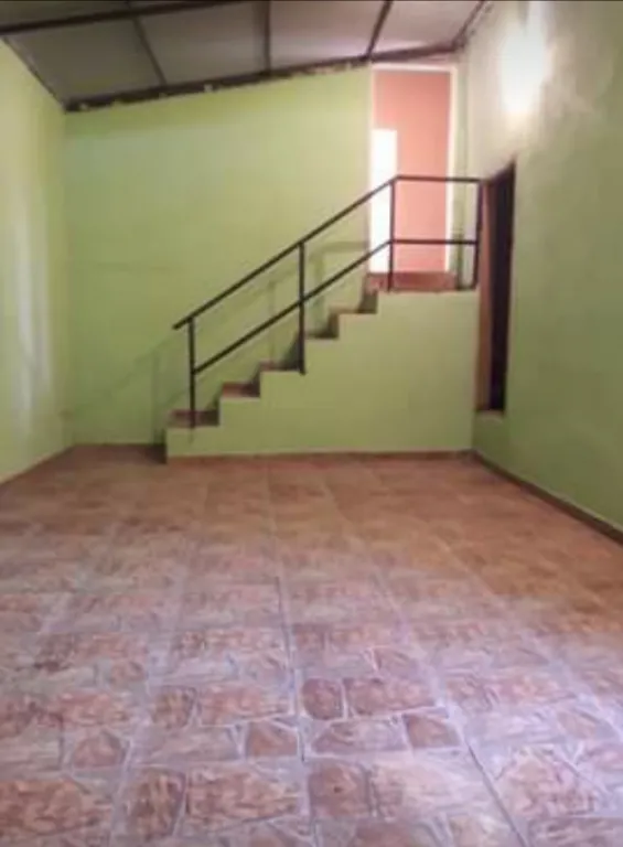 Camba o vendo casa en pdte franco a pasos del segundo puente de la integracion — foto 3