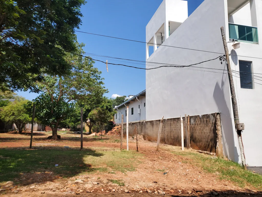 VENDO TERRENO A 1 CUADRA DEL CLUB AREA 1! REF. D.D — foto 2