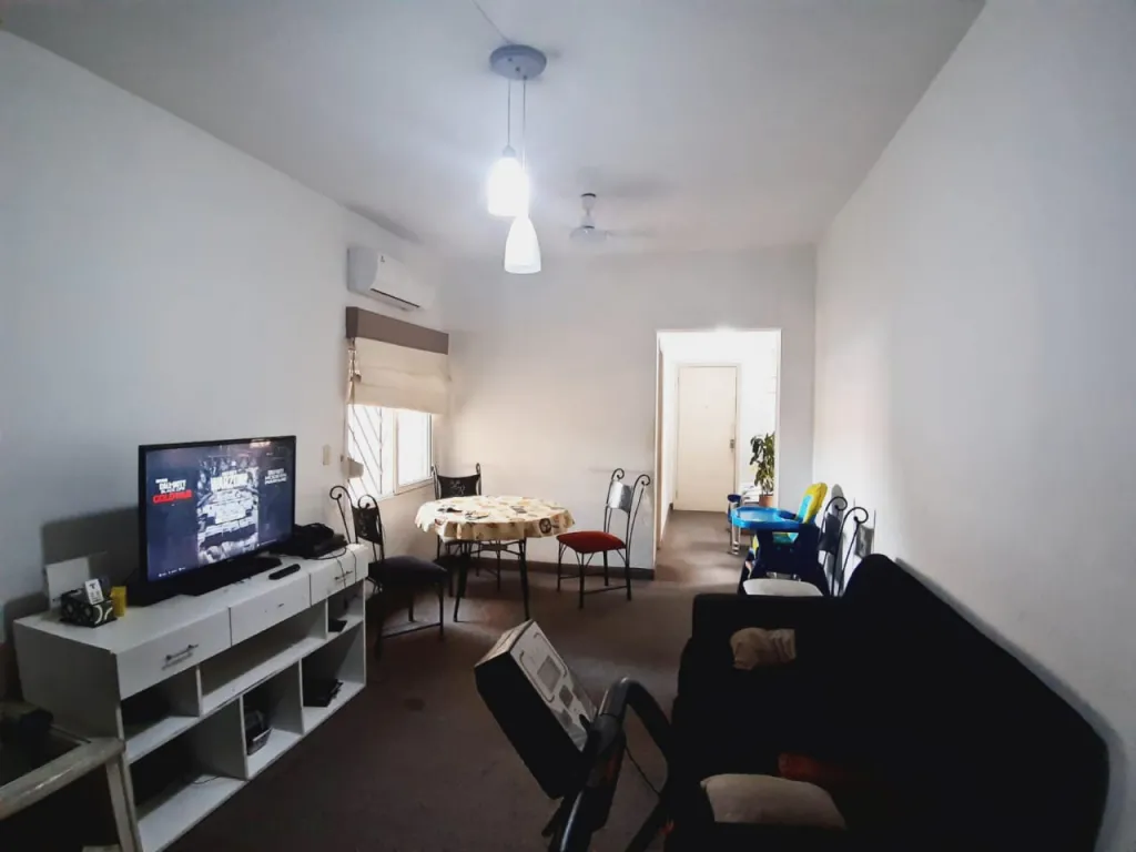 VENDO DEPARTAMENTO ZONA SAJONIA — foto 2