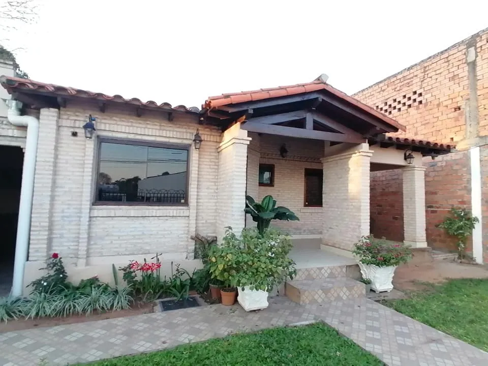 Vendo casa en Luque Barrio Laurelty — foto 2