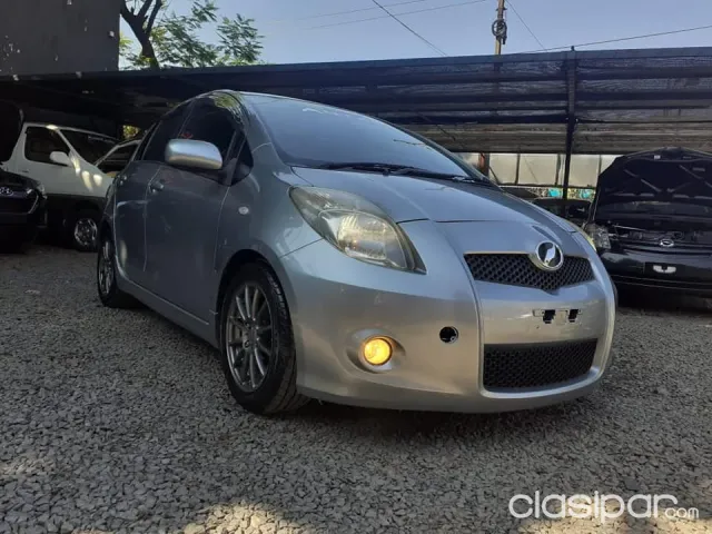 Toyota Vitz 2005 - foto 2