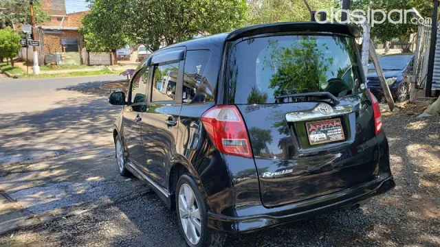 Toyota Ractis 2006 - foto 8
