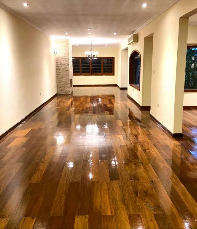 NEW - Linda Residencia en Asunción en Venta- Mariscal Estigarribia — foto 3