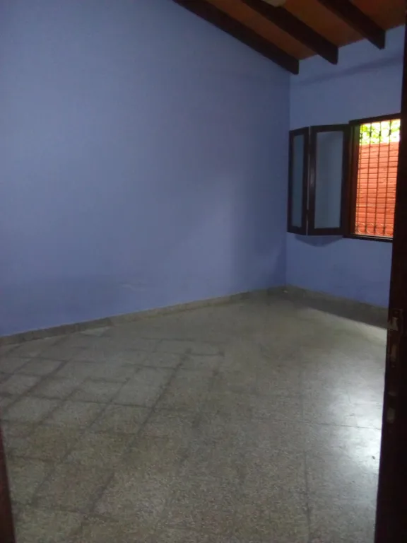 OFERTO,,,, CASA EN SAN LORENZO CERCA DEL CENTRO — foto 2
