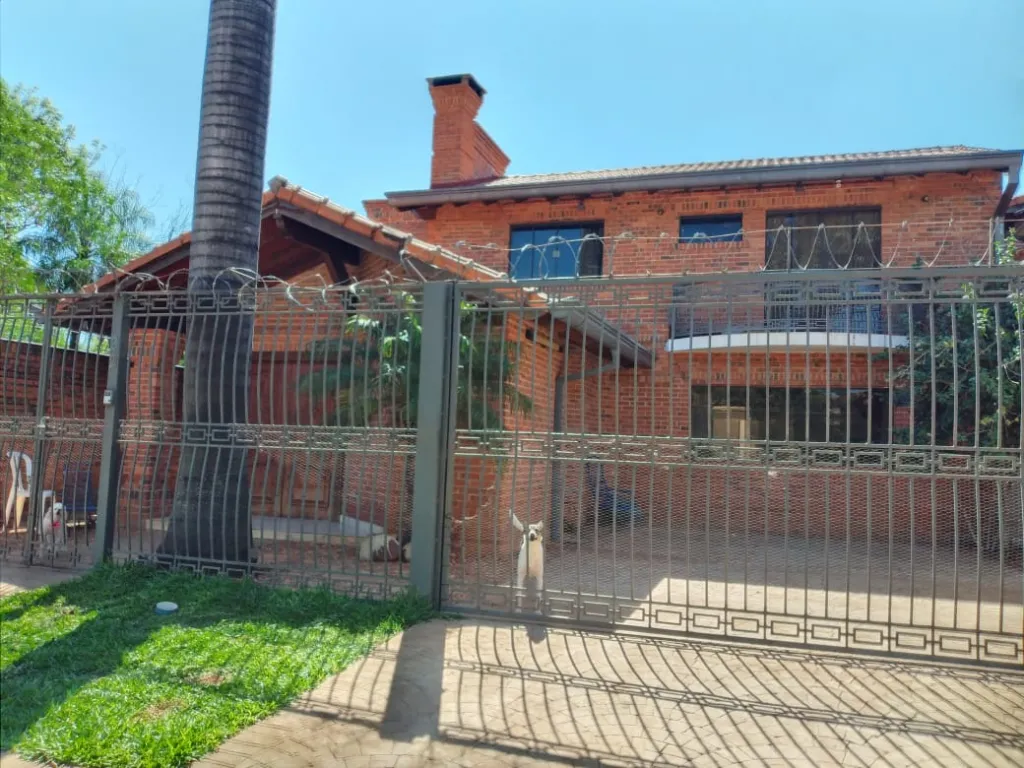 ATENCION!!!!!!!!vendo residencia en Luque zona los Jardines — foto 2