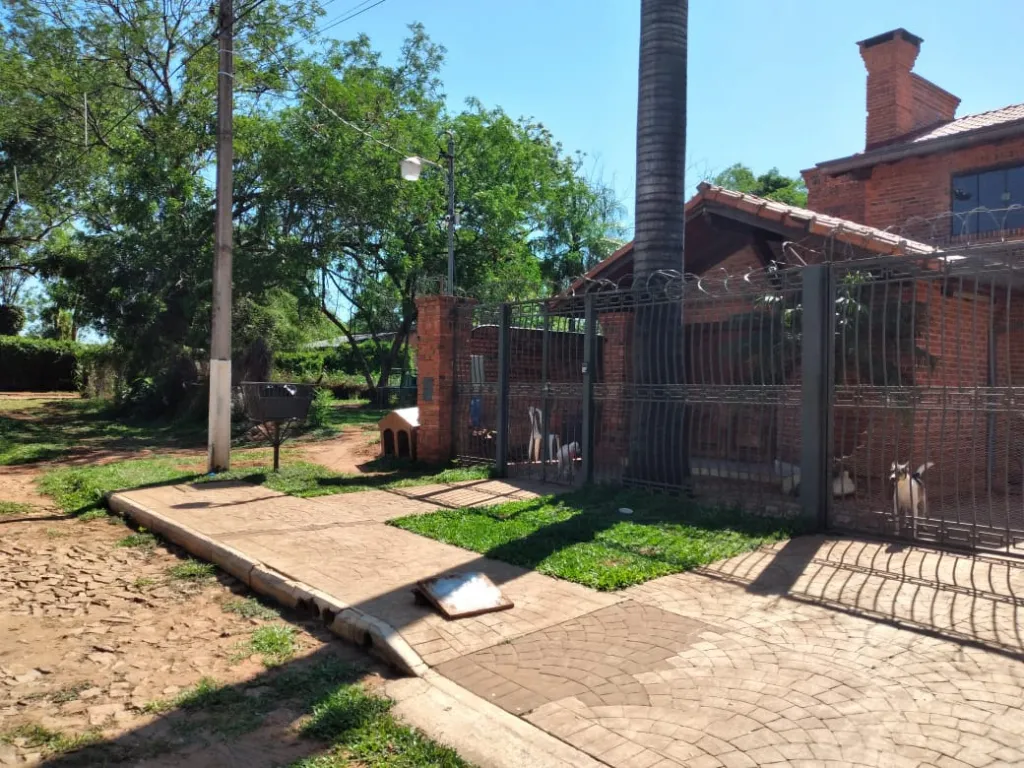 ATENCION!!!!!!!!vendo residencia en Luque zona los Jardines — foto 3