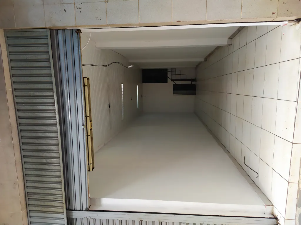 OFERTAAA SALÓN COMERCIAL EN EL MICRO CENTRO* DE CDE con *TÍTULO — foto 3